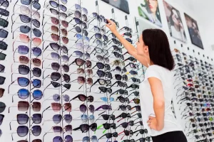 ¿Cómo saber si unas gafas de sol son buenas o no