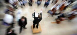 El riesgo de la música clásica para la salud auditiva. Audicentro Baca Ronda