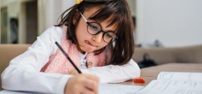Revisiones visuales infantiles: relación de la dislexia y la visión. Óptica Baca. Ronda