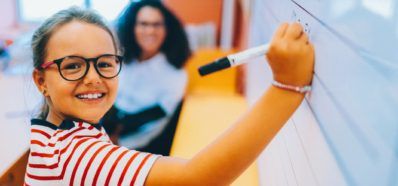 El papel del Maestro en la detección de poblemas de visión infantil. Óptica Baca. Ronda