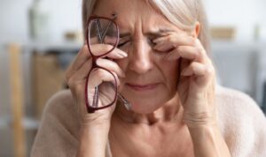 Como puede afectar la Mistenia Gravis a la visión. Óptica Baca Ronda